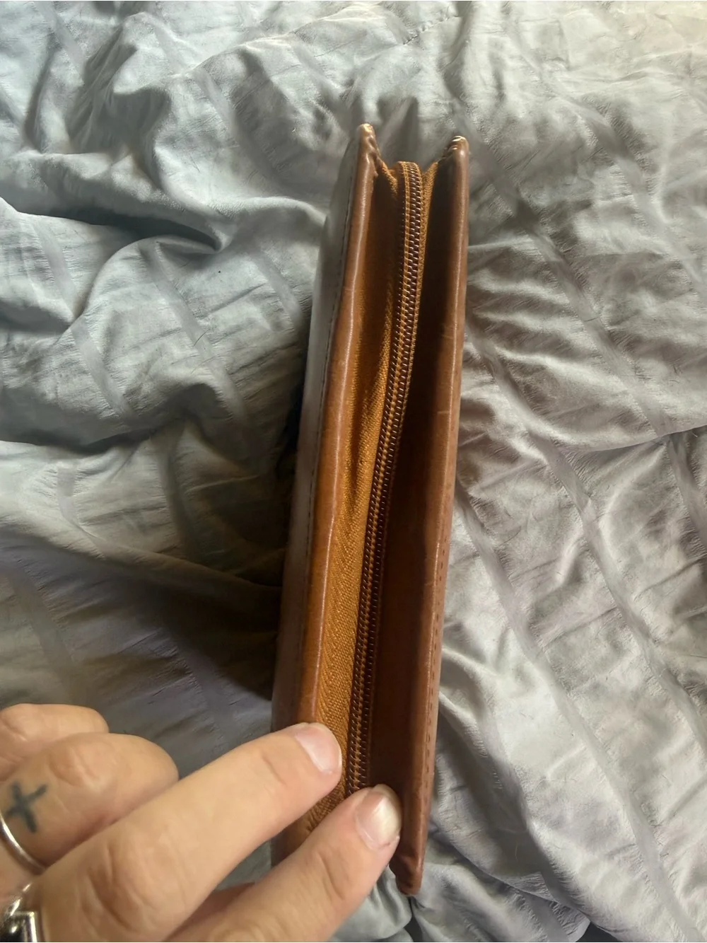 Franklin Covey Chestnut Brown Leather Zip Portfolio